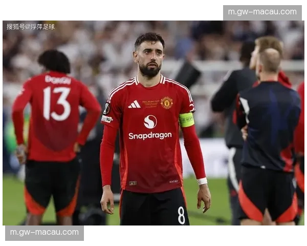 B费传射建功创曼联百球百助里程碑 莱因克尔盛赞其足球大脑